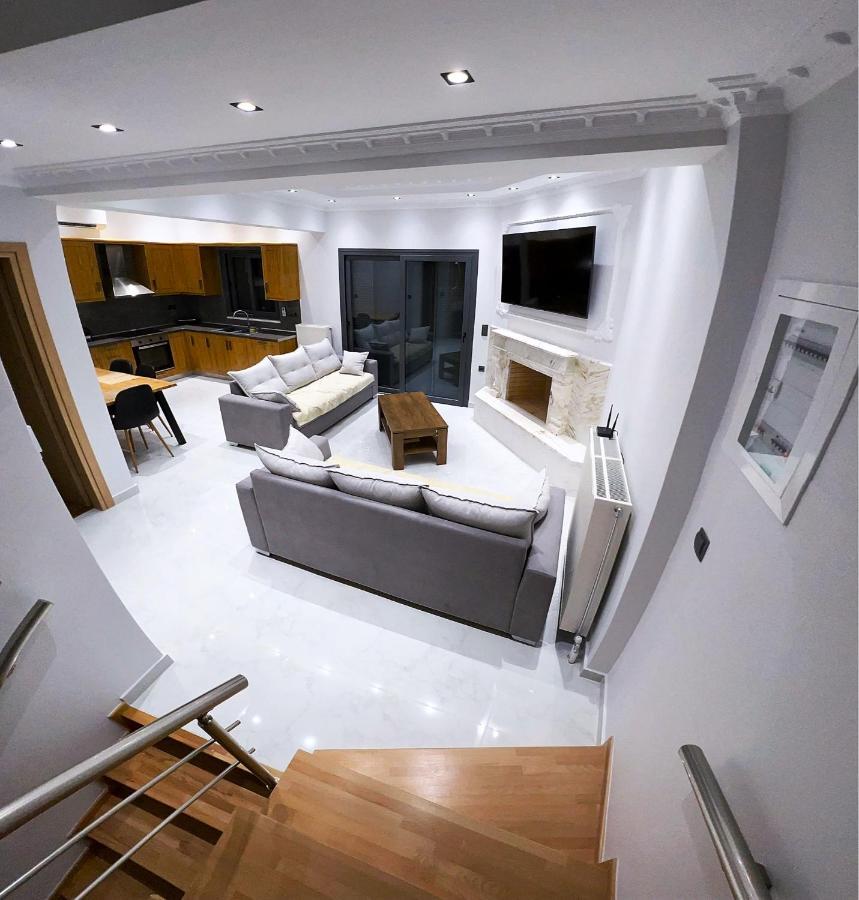 Kontis' Deluxe Furnished Apartment 路特奇 外观 照片