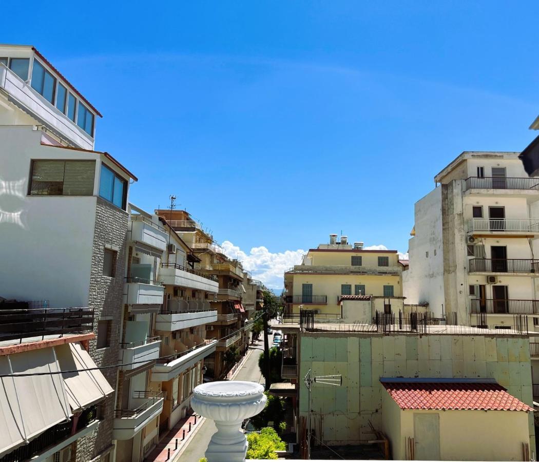 Kontis' Deluxe Furnished Apartment 路特奇 外观 照片